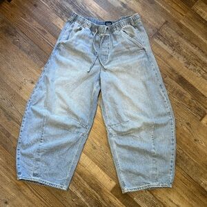 Gap Pull On Barrel Jeans - size M
